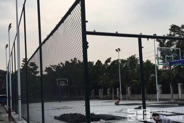 网球场围网场地